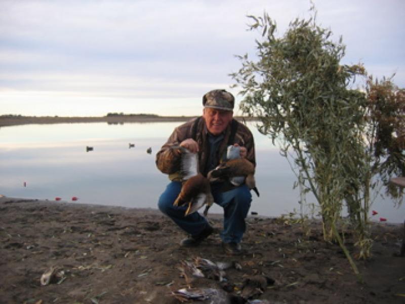wings argentina hunter with duck trophies